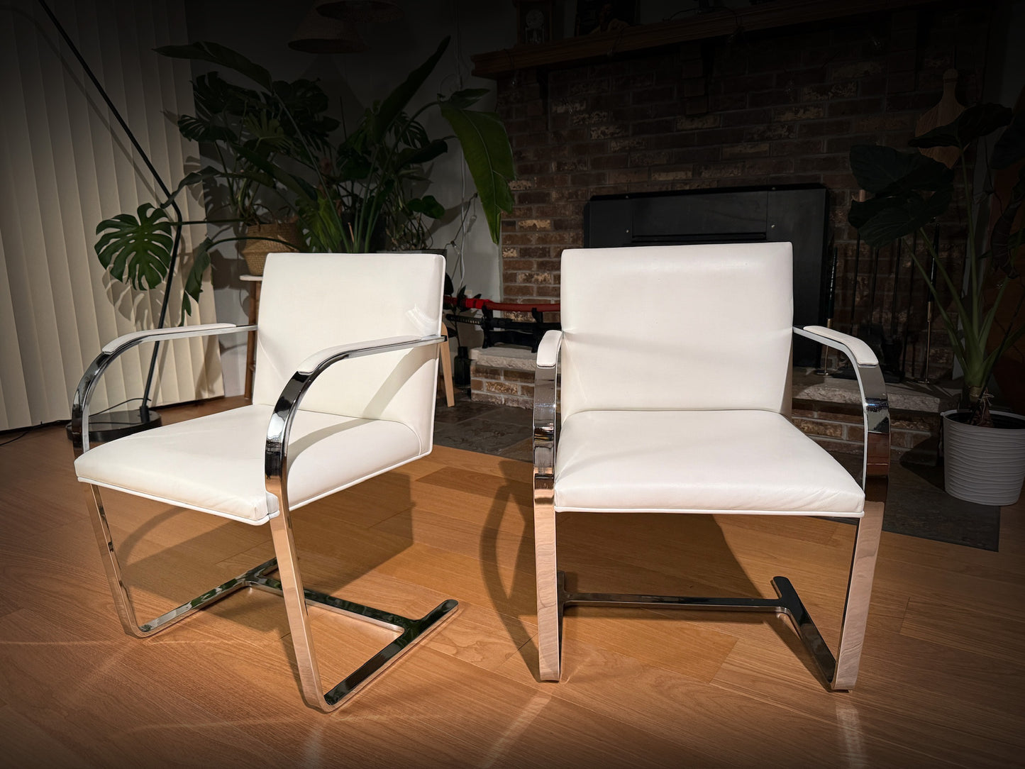 Brno-Style Leather & Chrome Dining Chairs – Set of 4 by Gordon International