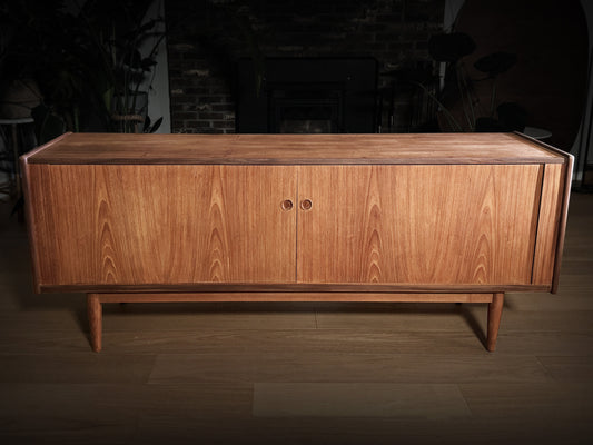 Vintage Mid-Century Danish Teak Credenza – Scandinavian Modern Sideboard – MCM Storage Cabinet