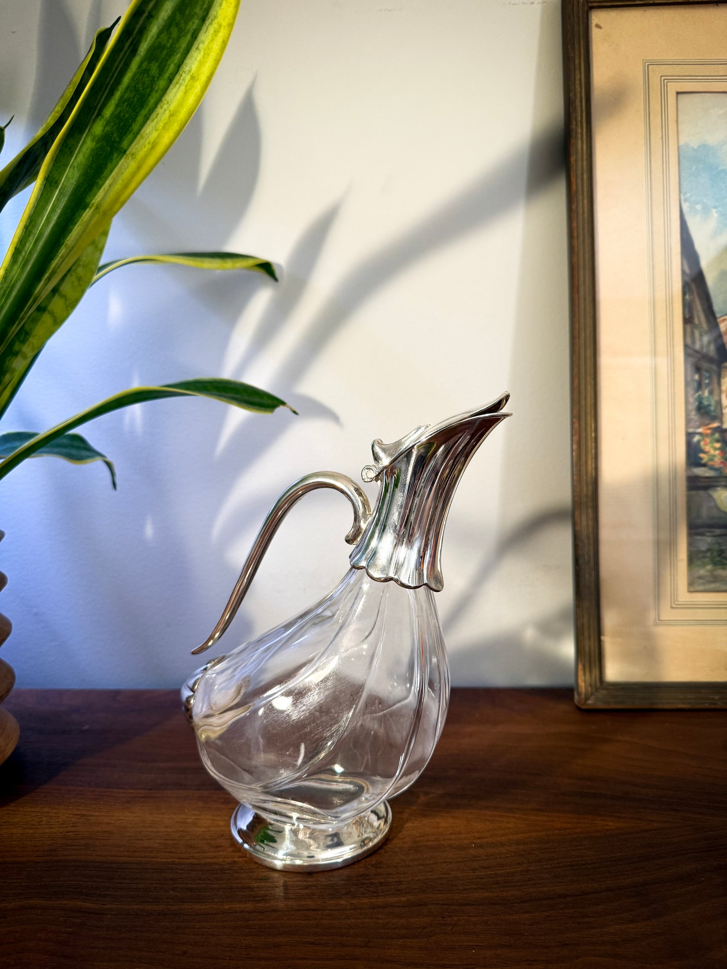 Vintage Glass & Silverplate Wine Decanter – Swan Neck Claret Jug with Hinged Lid, Mid-Century Elegant Barware