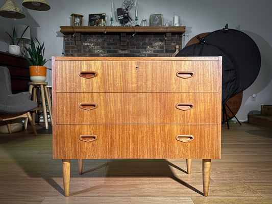 Mid-Century Swedish Teak Dresser – Svensk Möbelindustri 3-Drawer Chest, Vintage Scandinavian Modern Storage