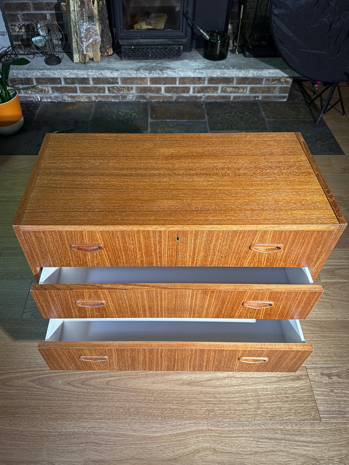 Mid-Century Swedish Teak Dresser – Svensk Möbelindustri 3-Drawer Chest, Vintage Scandinavian Modern Storage