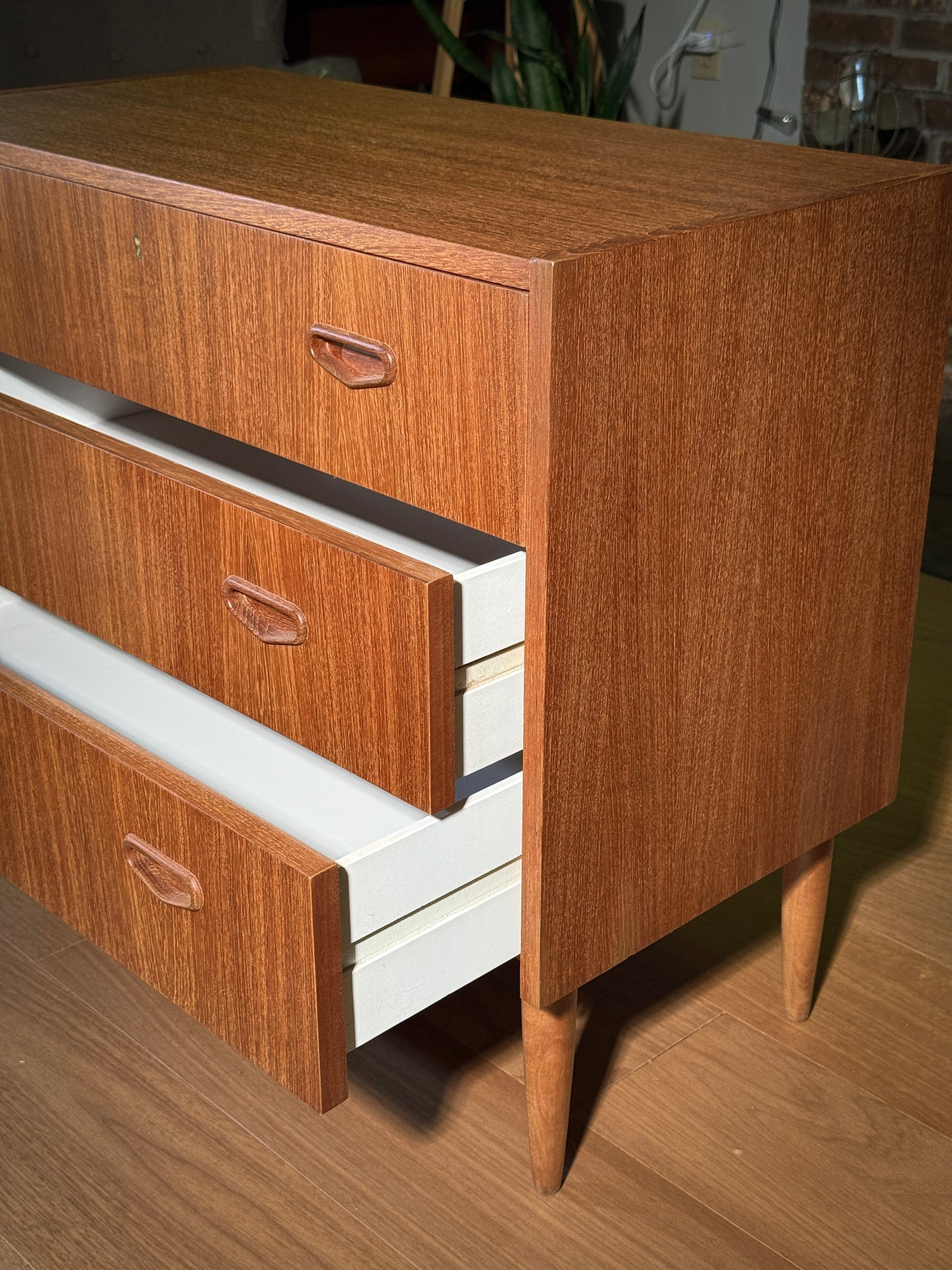 Mid-Century Swedish Teak Dresser – Svensk Möbelindustri 3-Drawer Chest, Vintage Scandinavian Modern Storage