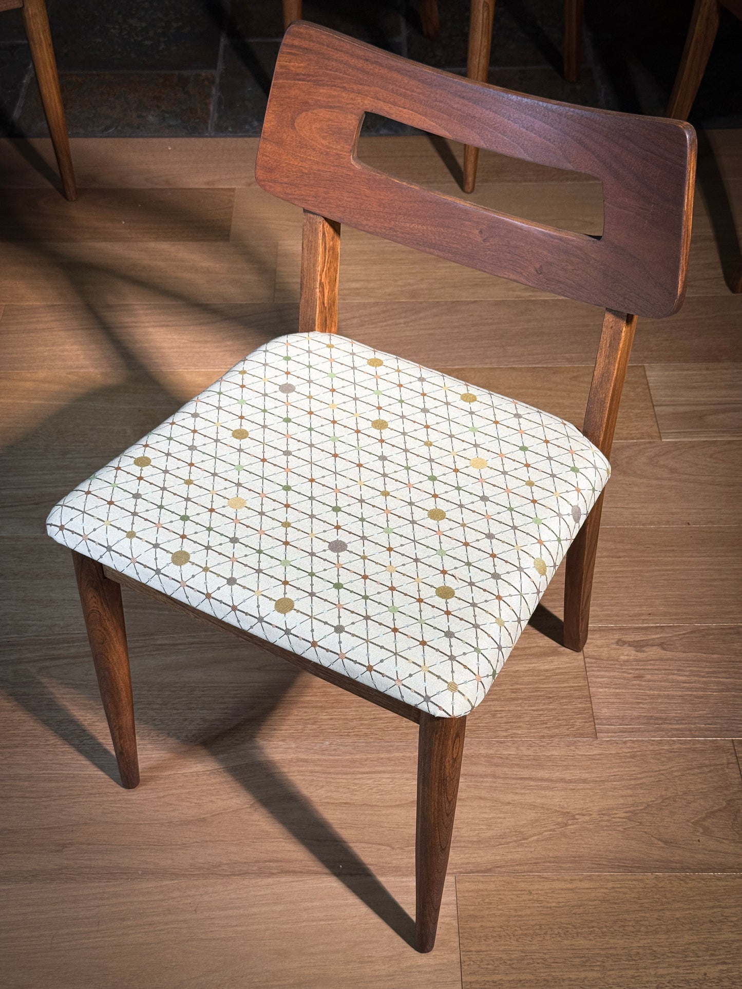Set of 4 Mid-Century Modern Dining Chairs – Restored Walnut Frames, Atomic Pattern Upholstery