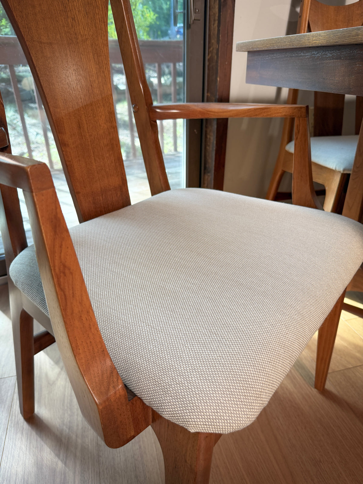 Young Manufacturing Cat Eye Walnut Dining Set — Extension Table & 6 Chairs, Refinished 1960s Mid-Century Modern